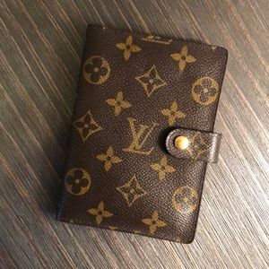 Louis Vuitton Small Ring Agenda Cover